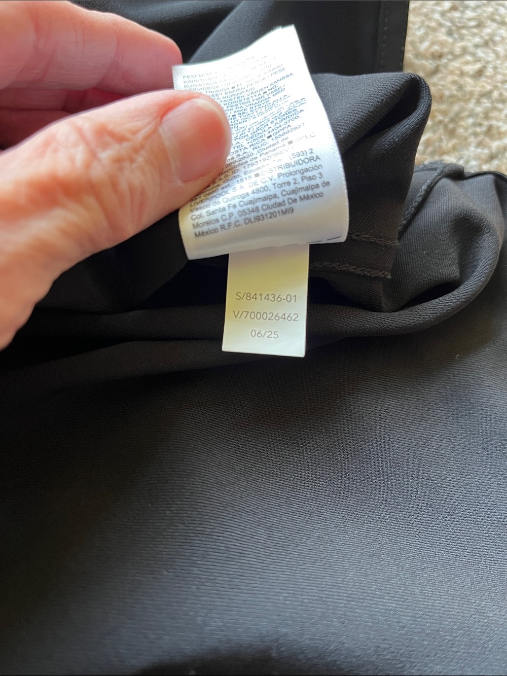 Athleta MVP Button Down
High-performance Tech Twill fabric in an oversized fit L - Picture 11 of 14